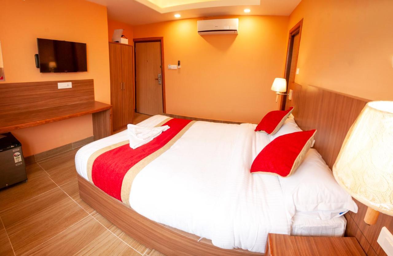 Hotel Krishna Катманду Экстерьер фото