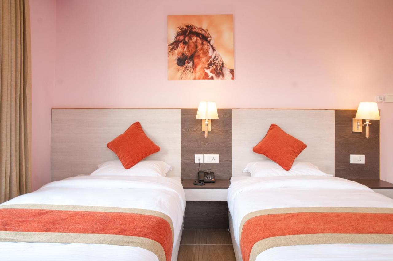 Hotel Krishna Катманду Экстерьер фото