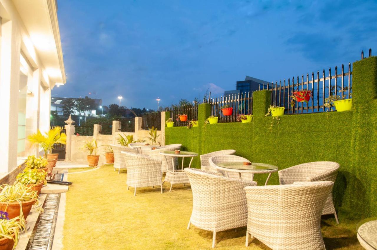 Hotel Krishna Катманду Экстерьер фото