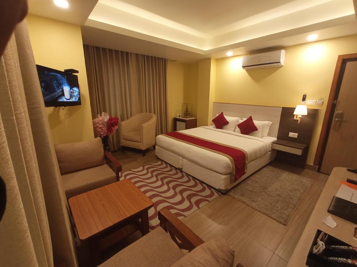 Hotel Krishna Катманду Экстерьер фото