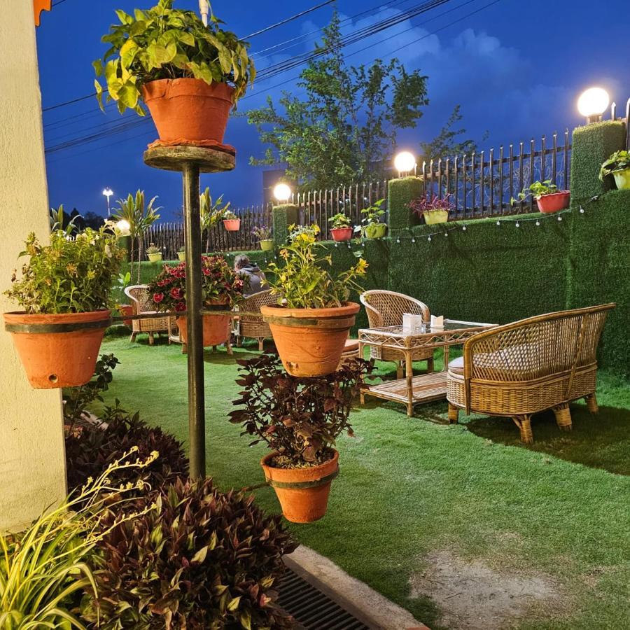 Hotel Krishna Катманду Экстерьер фото
