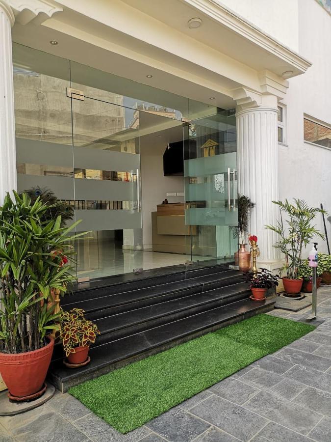 Hotel Krishna Катманду Экстерьер фото